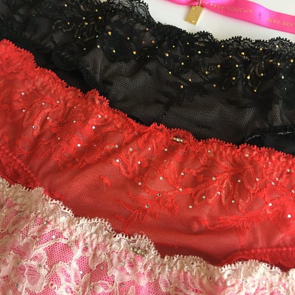 COPY - IN SEARCH OF ISO Dream Angel Lace & Stones Hiphugger VTG 2012 M - Picture 3 of 10